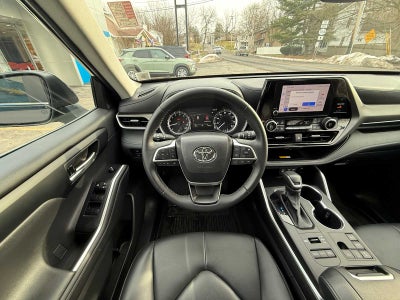 2023 Toyota Highlander XLE
