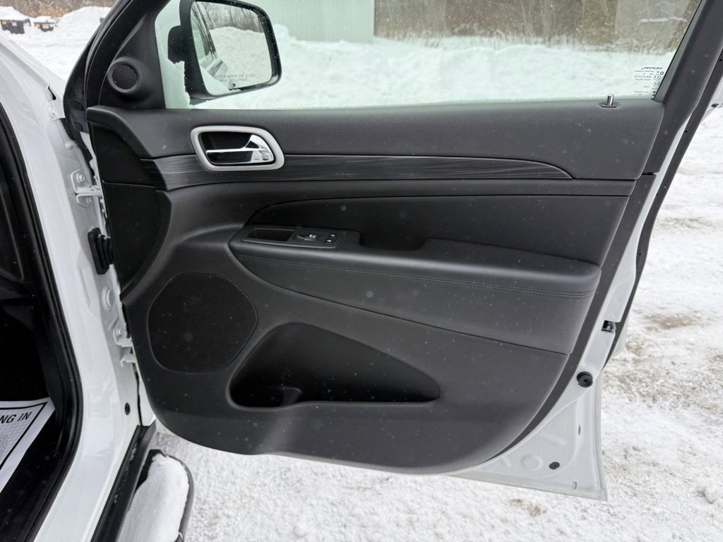 2021 Jeep Grand Cherokee Laredo E 4x4