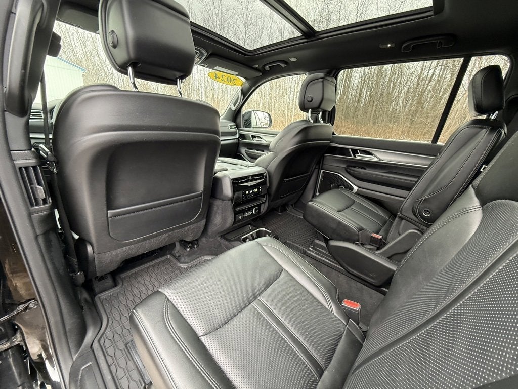 2024 Jeep Wagoneer L Series II Carbide