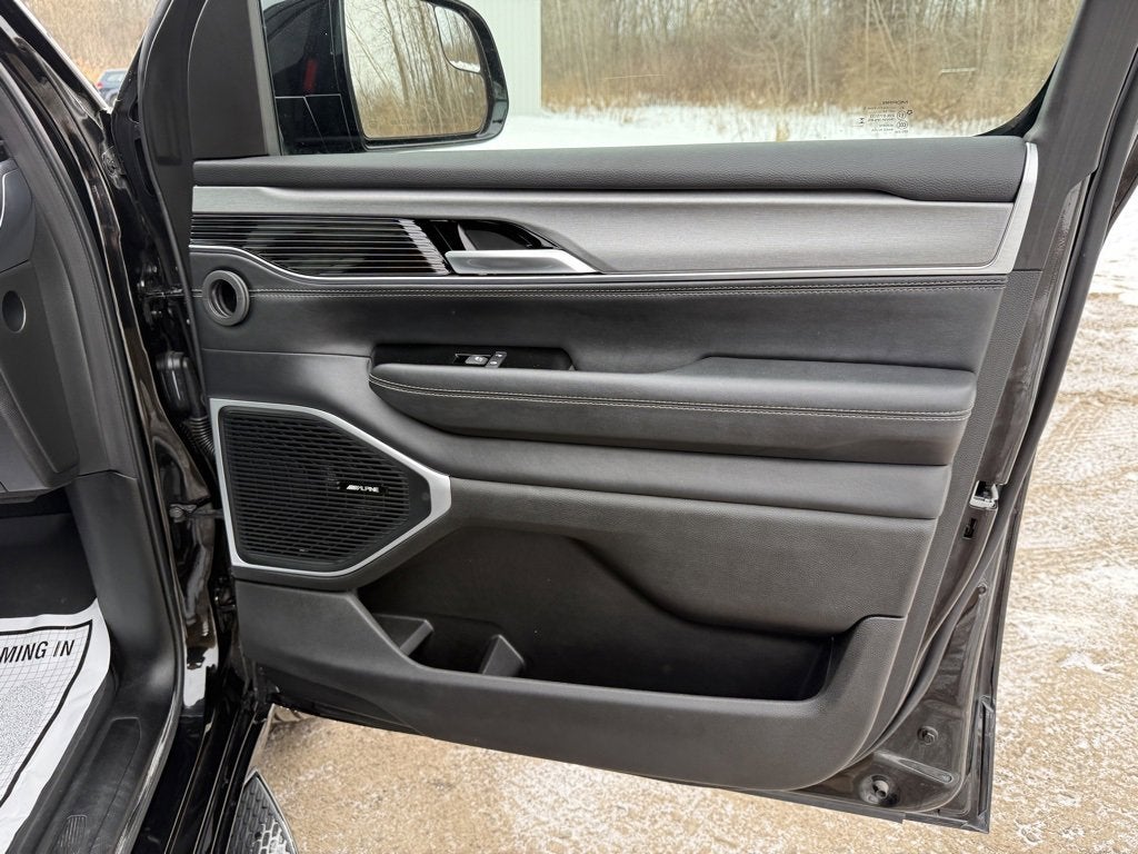 2024 Jeep Wagoneer L Series II Carbide