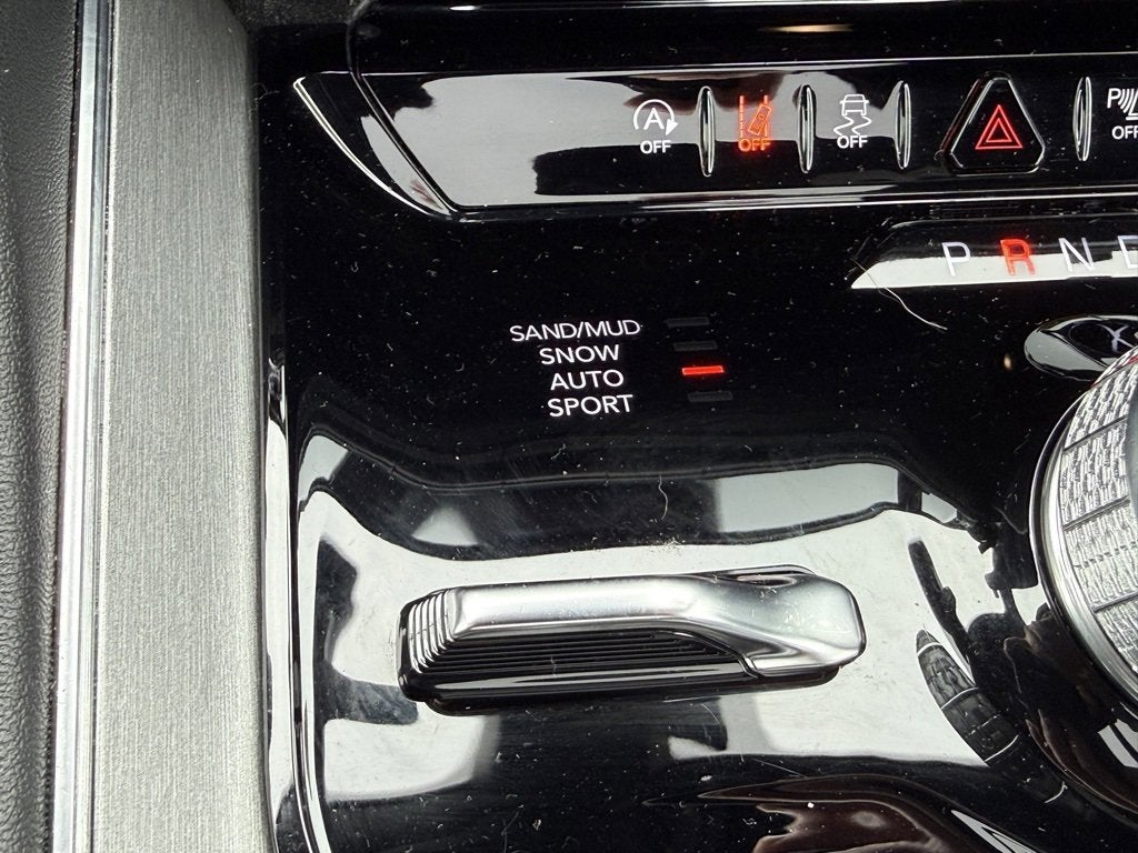 2024 Jeep Wagoneer L Series II Carbide