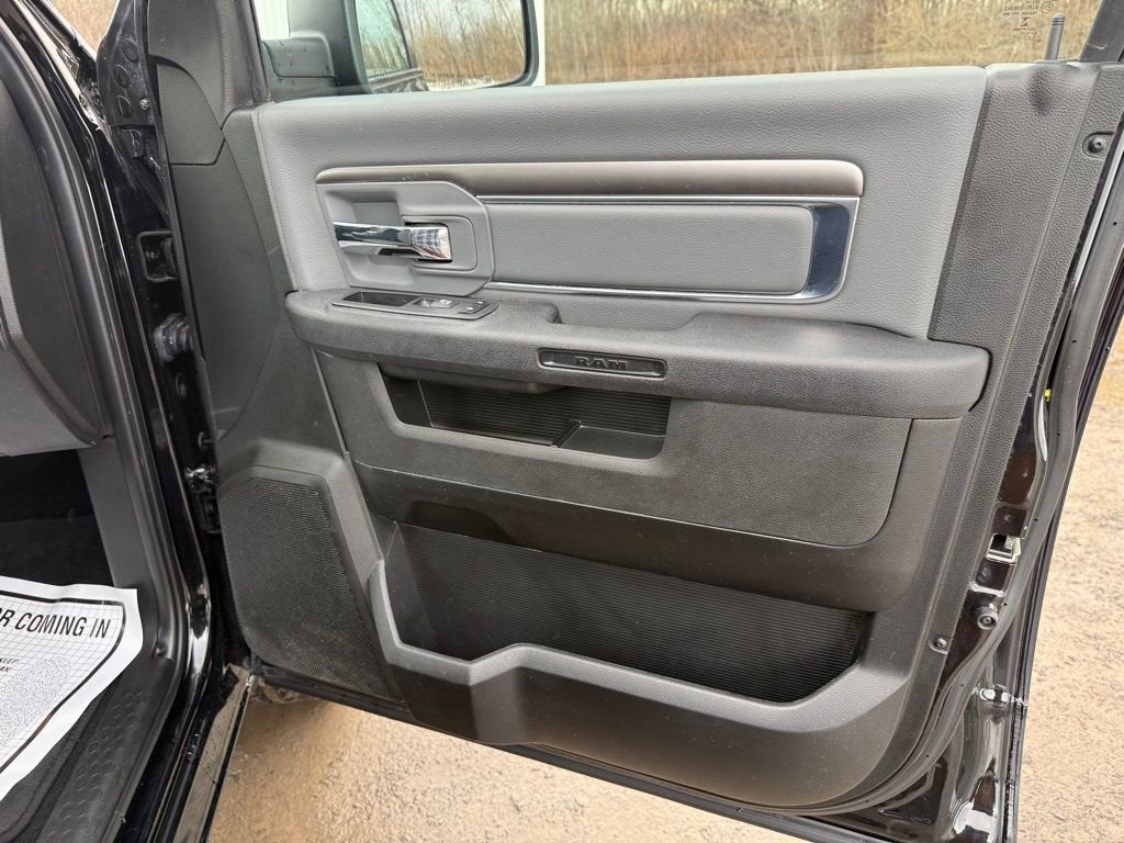 2022 RAM 1500 Classic SLT