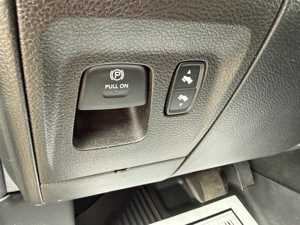 2022 RAM 1500 Big Horn Quad Cab 4x4 6'4" Box
