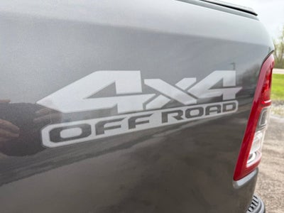 2022 RAM 1500 Big Horn Quad Cab 4x4 6'4" Box
