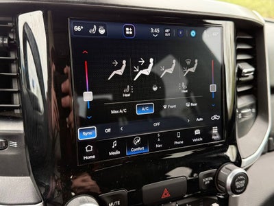 2022 RAM 1500 Big Horn Quad Cab 4x4 6'4" Box