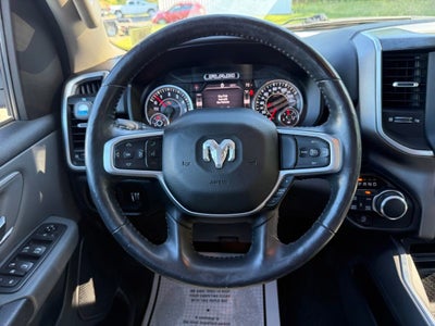 2020 RAM 1500 Big Horn Crew Cab 4x4 5'7" Box