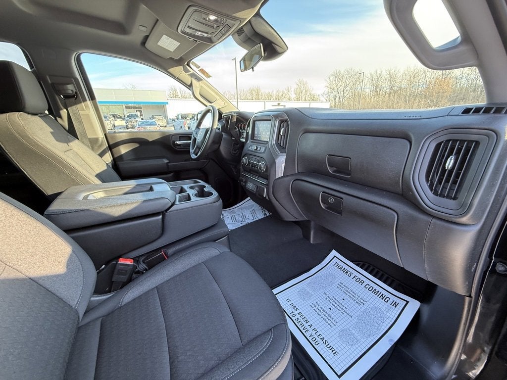 2024 Chevrolet Silverado 1500 Custom