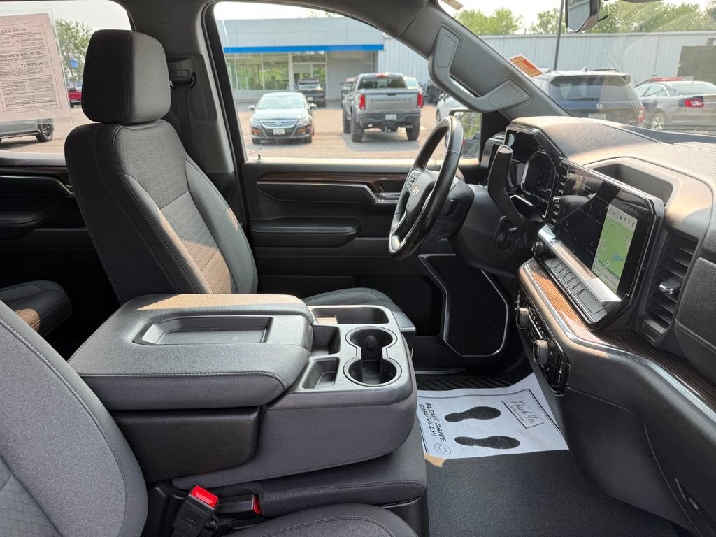 2023 Chevrolet Silverado 1500 LT (2FL)