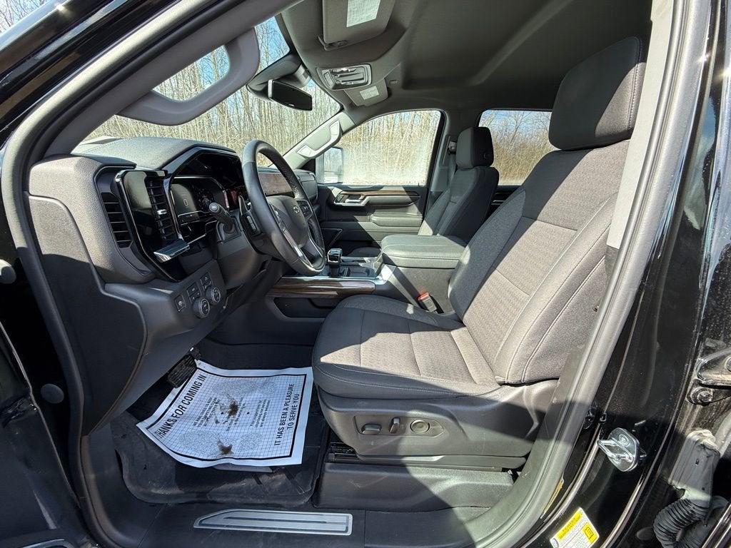 2024 Chevrolet Silverado 1500 RST