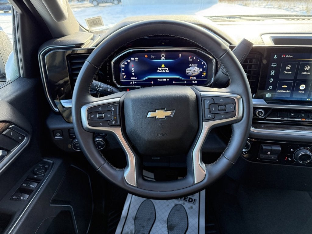 2025 Chevrolet Silverado 1500 LT