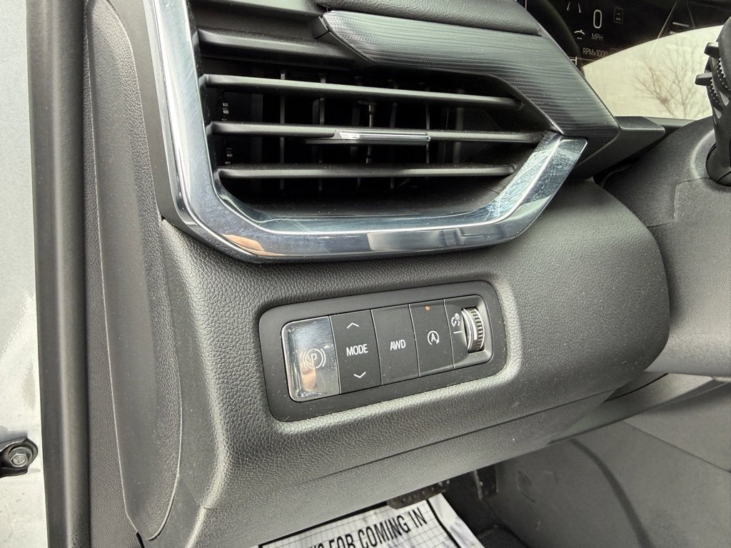 2025 GMC Acadia Elevation