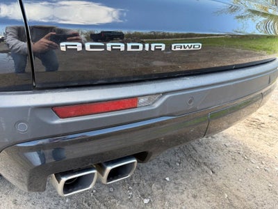 2024 GMC Acadia AT4