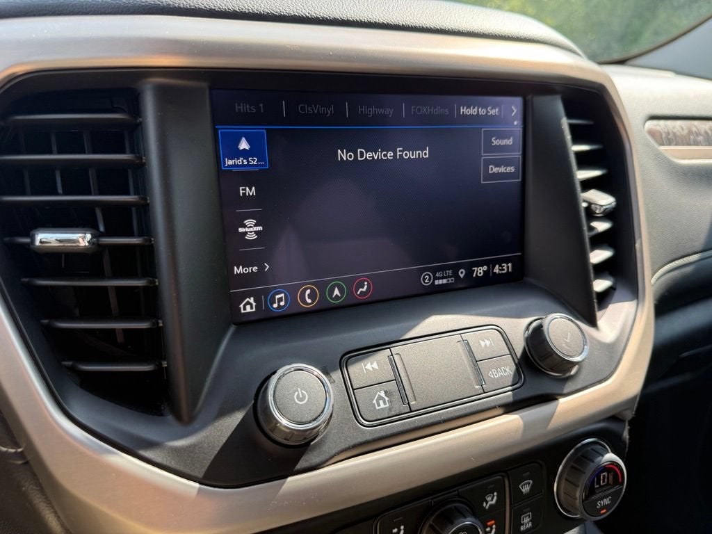 2023 GMC Acadia Denali