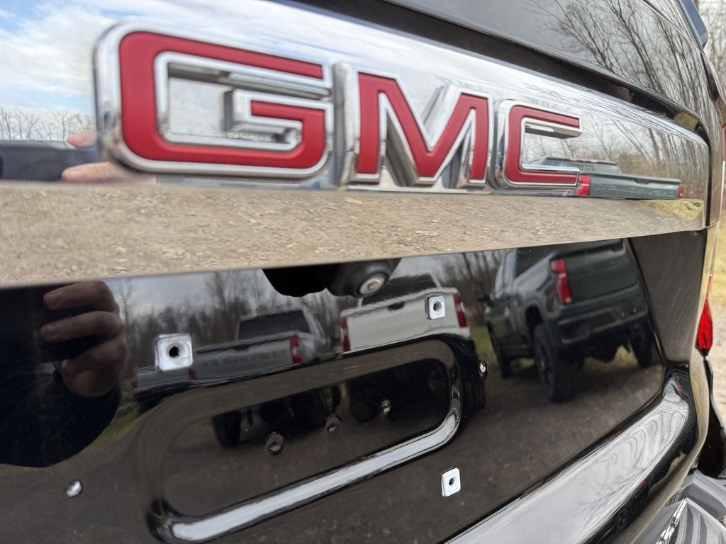 2022 GMC Yukon SLE