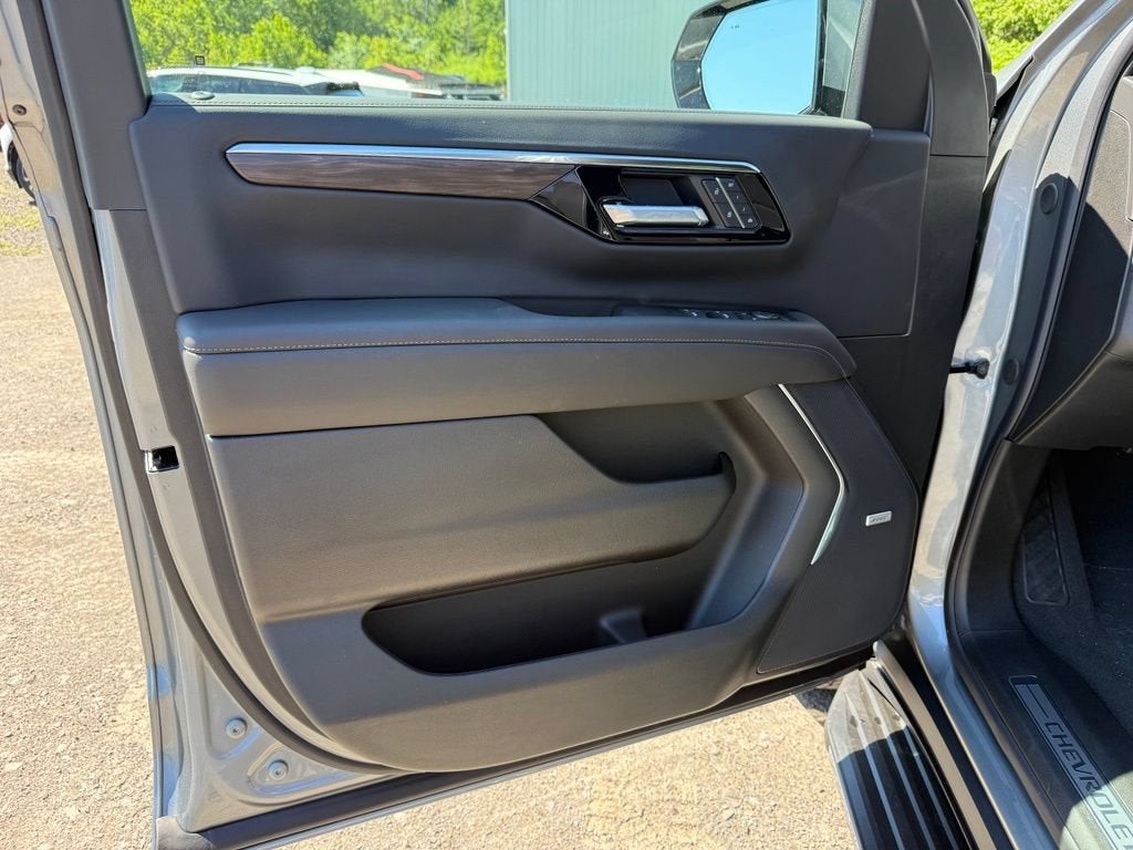 2026 Chevrolet Tahoe LT - Photo 14