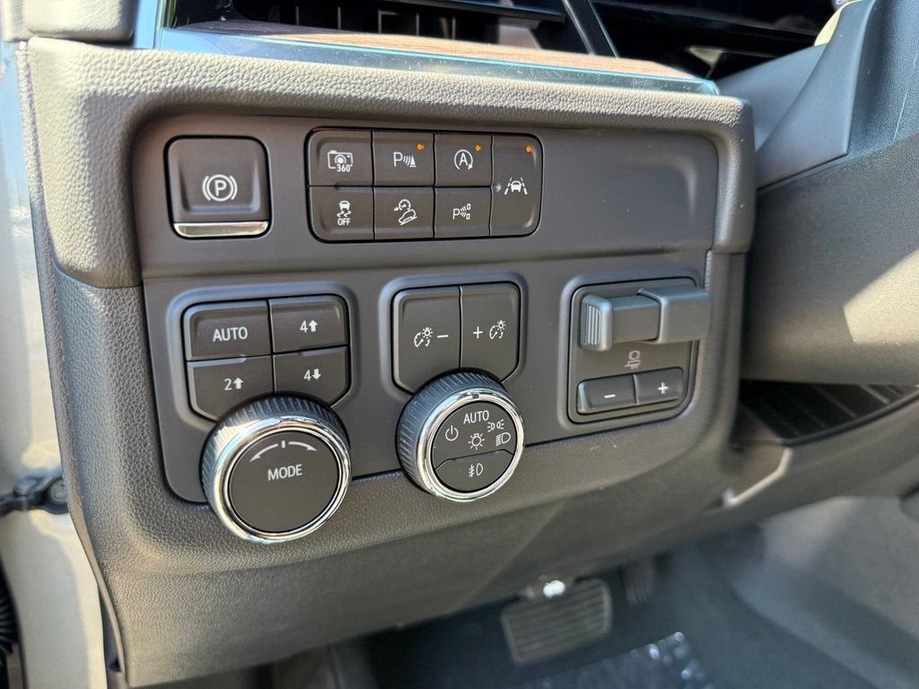 2026 Chevrolet Tahoe LT - Photo 17