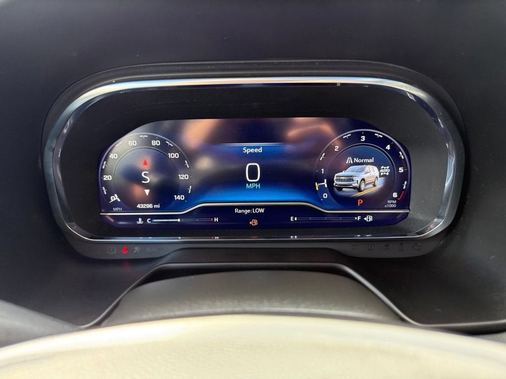 2023 Chevrolet Suburban RST