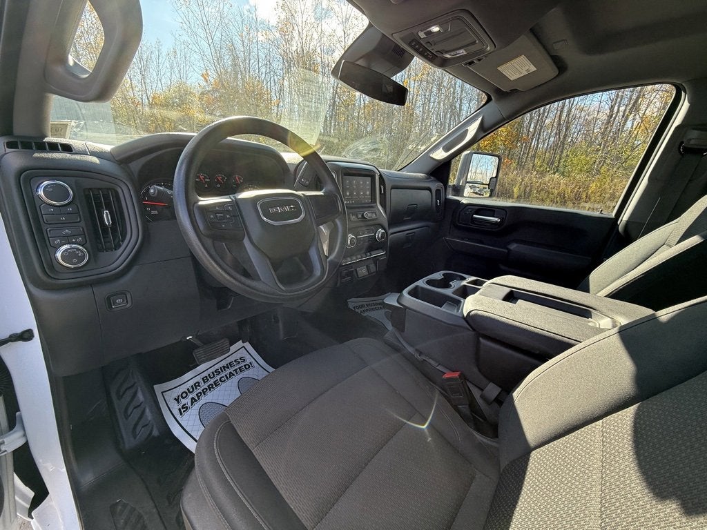 2024 GMC Sierra 2500 HD Pro