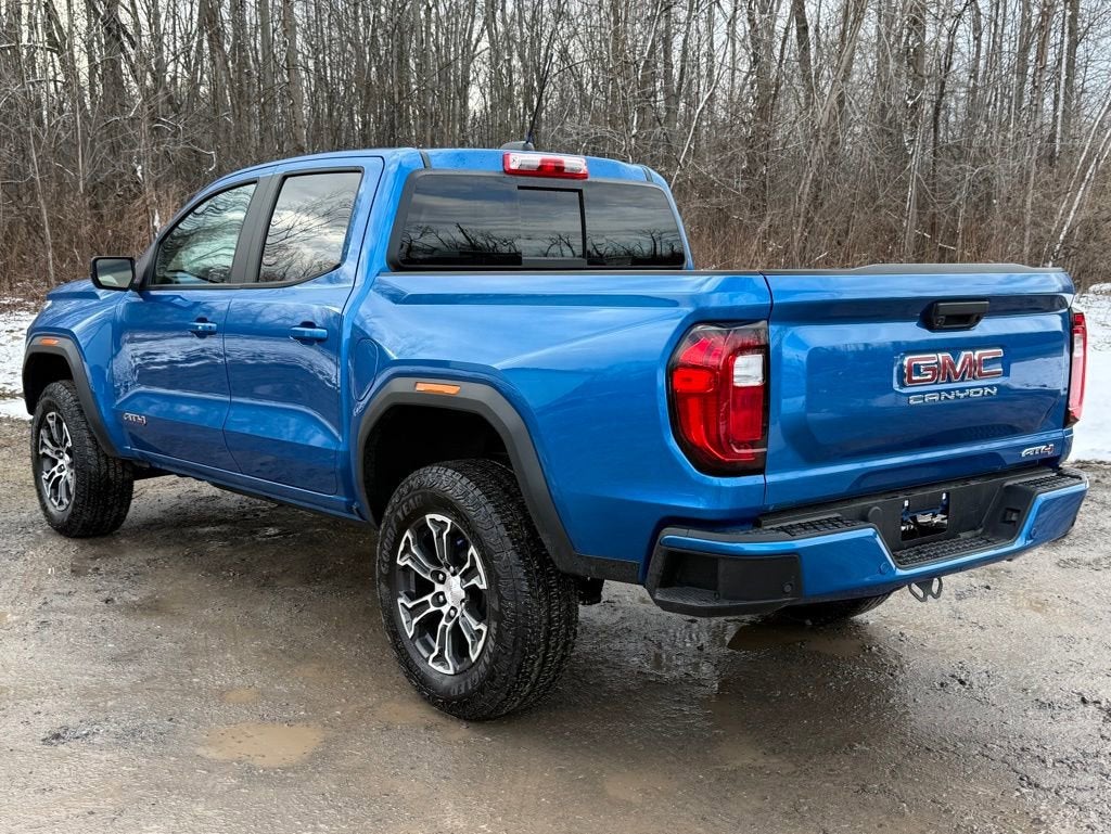 2023 GMC Canyon AT4