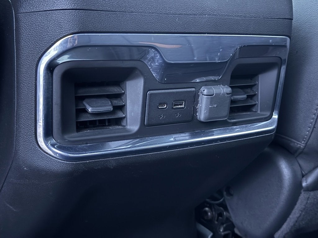 2022 GMC Sierra 1500 Limited AT4