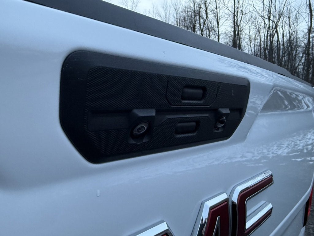 2022 GMC Sierra 1500 Limited AT4