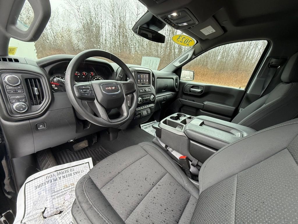 2023 GMC Sierra 1500 Pro