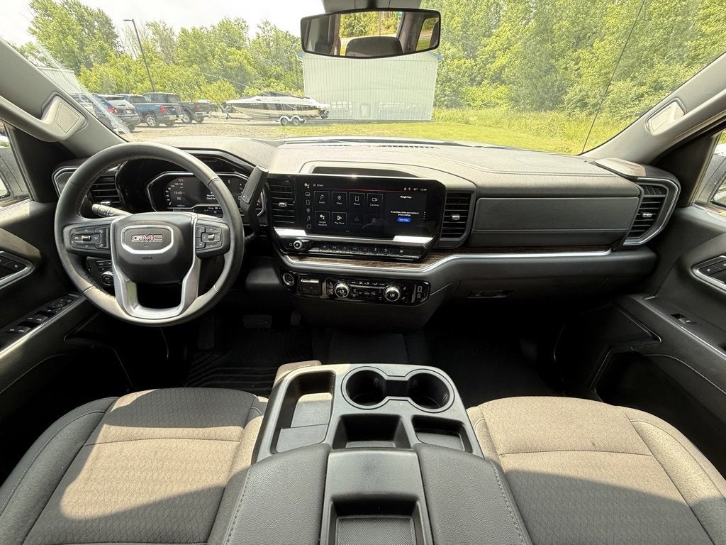 2024 GMC Sierra 1500 SLE