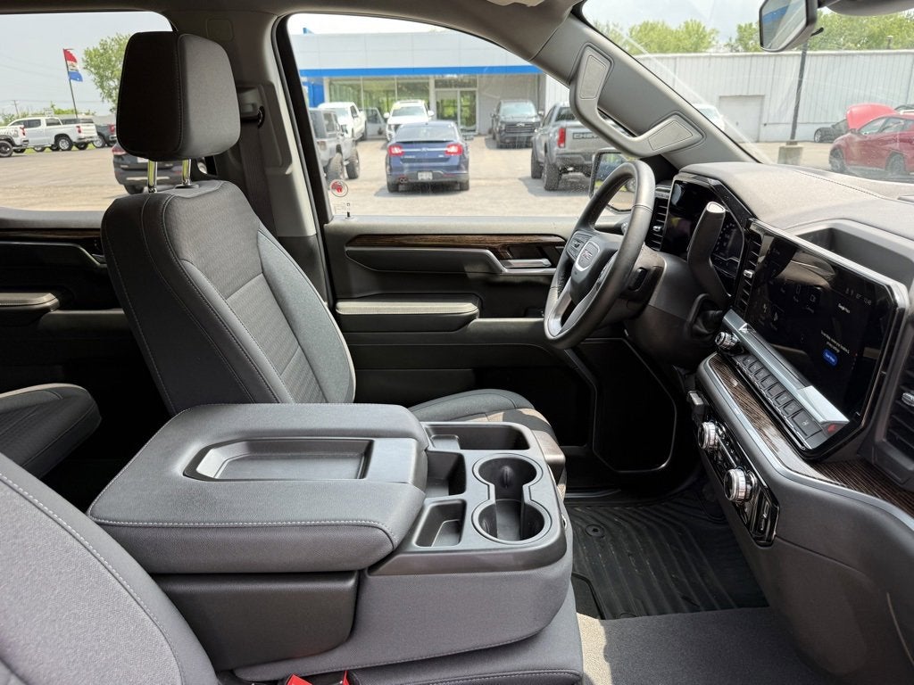 2024 GMC Sierra 1500 SLE