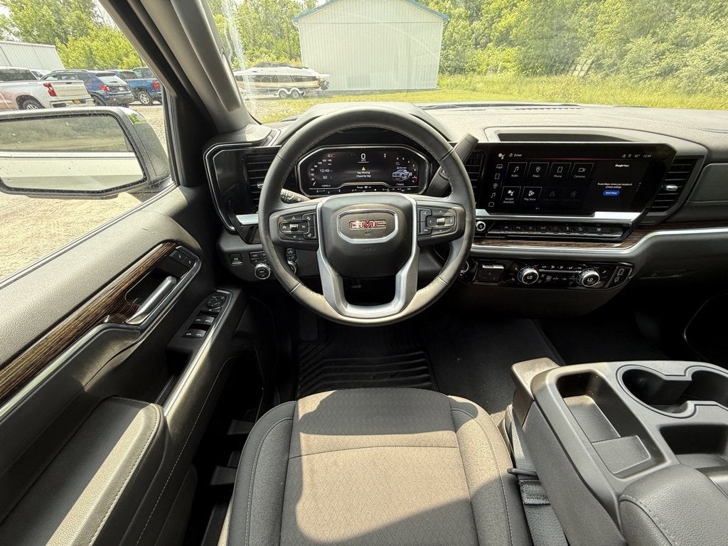 2024 GMC Sierra 1500 SLE