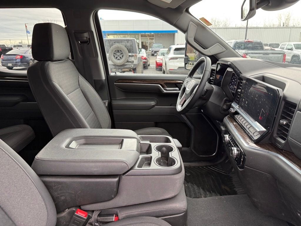 2024 GMC Sierra 1500 SLE