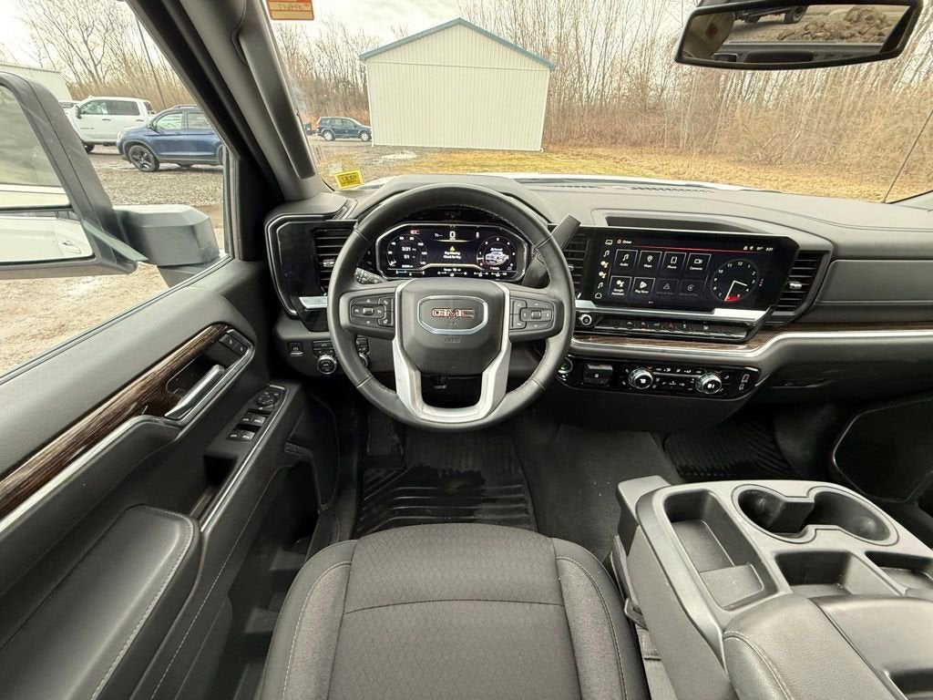 2024 GMC Sierra 1500 SLE