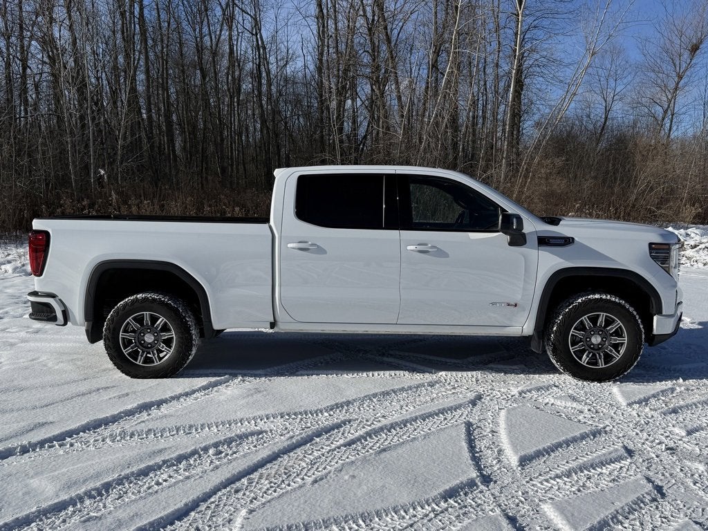 2025 GMC Sierra 1500 AT4