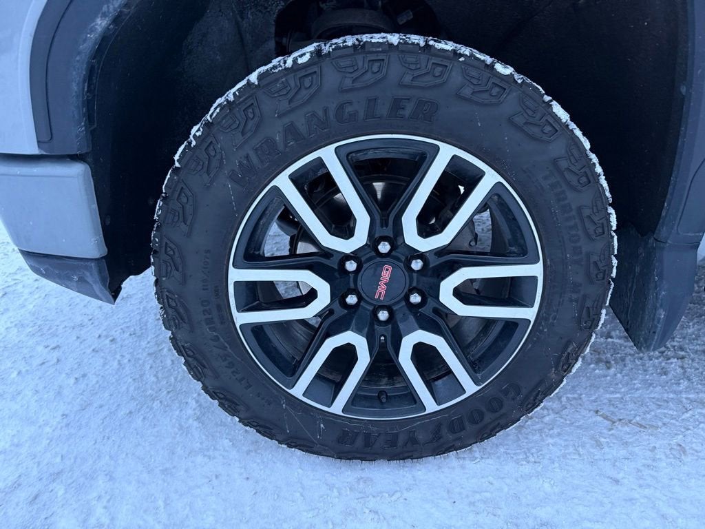 2025 GMC Sierra 1500 AT4