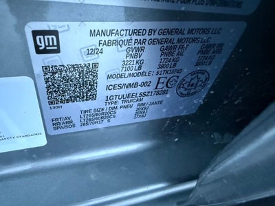 2025 GMC Sierra 1500 AT4