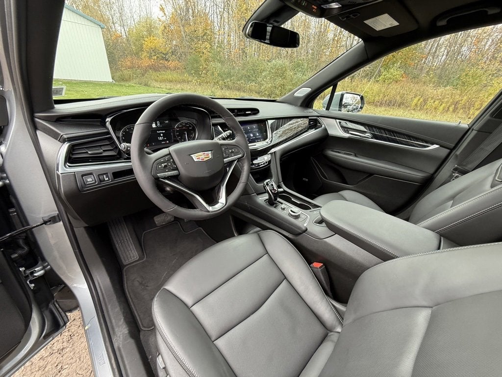 2025 Cadillac XT6 Premium Luxury