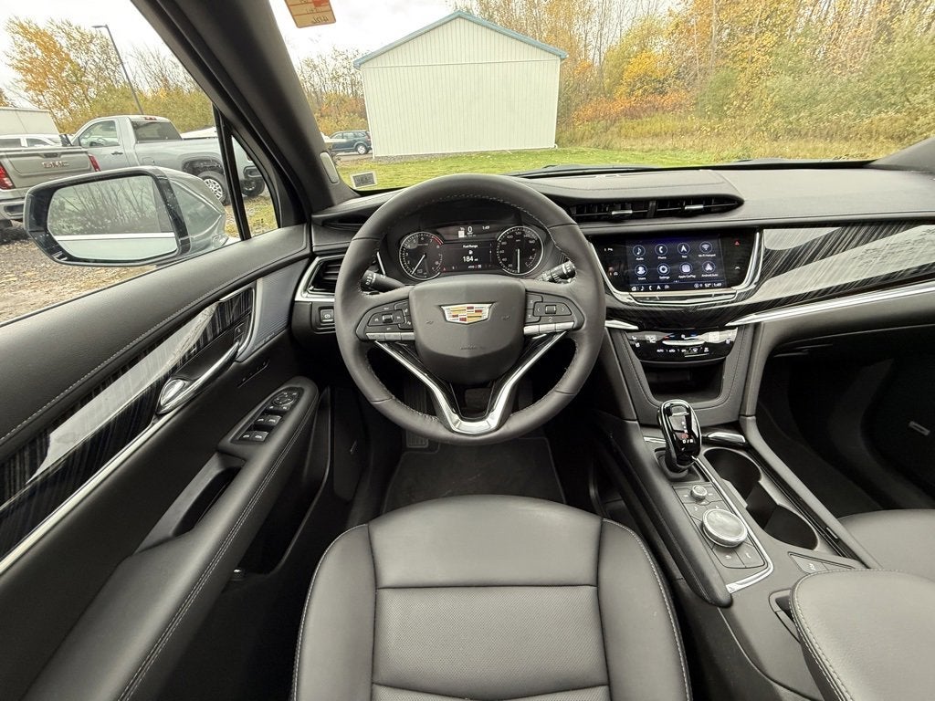 2025 Cadillac XT6 Premium Luxury