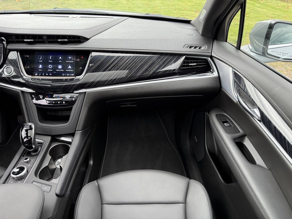 2025 Cadillac XT6 Premium Luxury