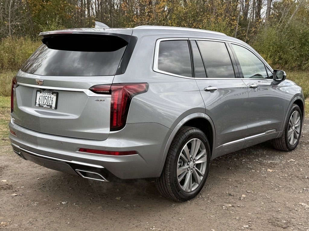 2025 Cadillac XT6 Premium Luxury