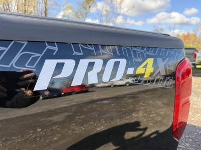 2021 Nissan Frontier Crew Cab PRO-4X 4x4