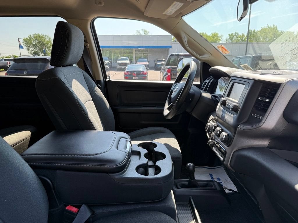 2019 RAM 2500 Tradesman Crew Cab 4x4 6'4" Box