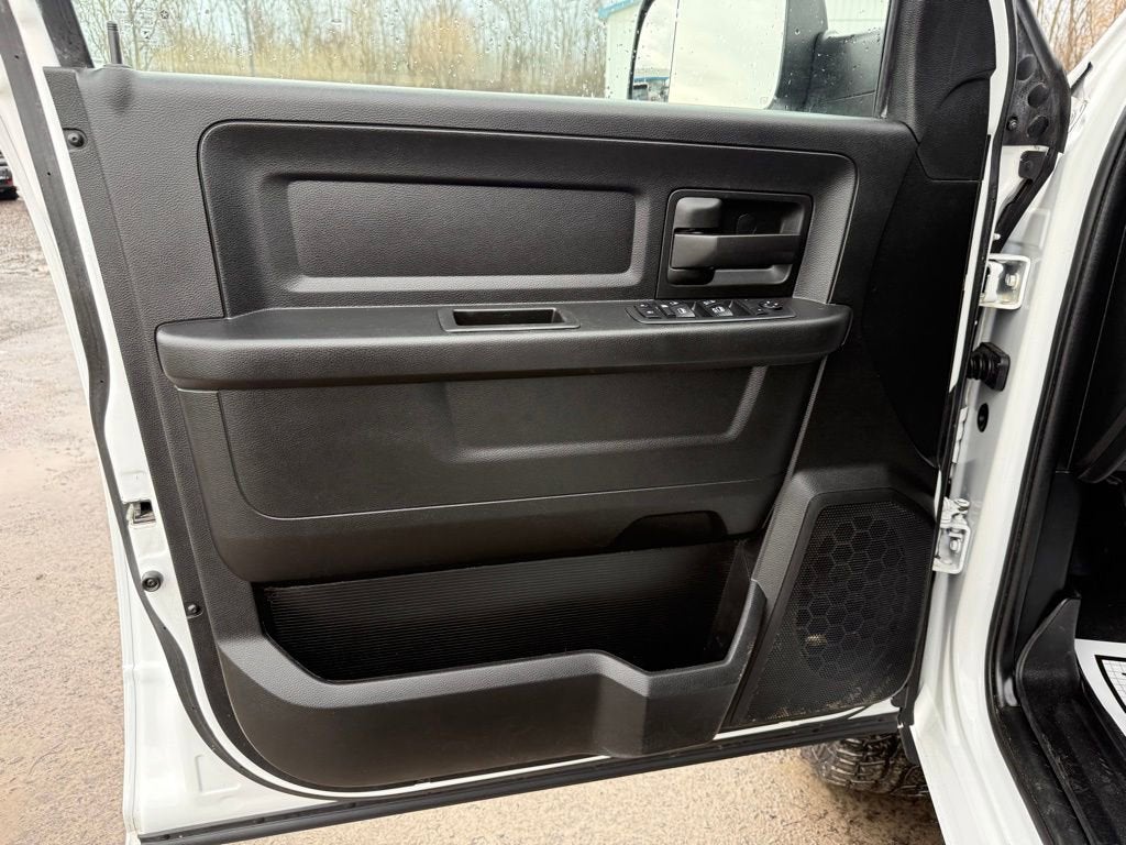 2020 RAM 2500 Tradesman Crew Cab 4X4 6'4" Box