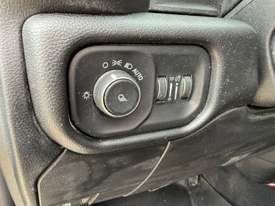 2020 RAM 2500 Tradesman Crew Cab 4X4 6'4" Box