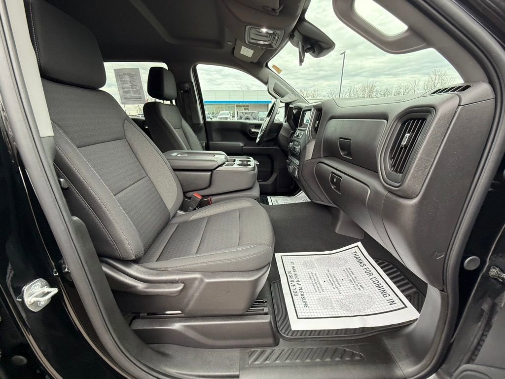 2024 Chevrolet Silverado 1500 Custom Trail Boss