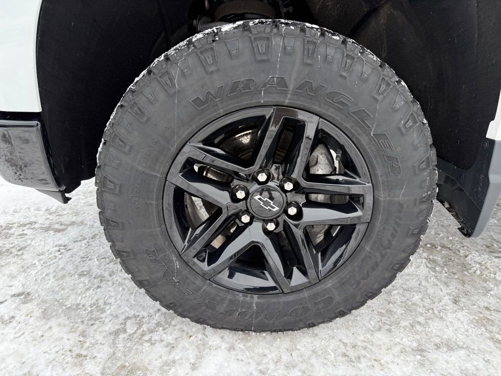 2022 Chevrolet Silverado 1500 Custom Trail Boss