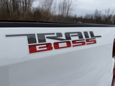 2022 Chevrolet Silverado 1500 Custom Trail Boss
