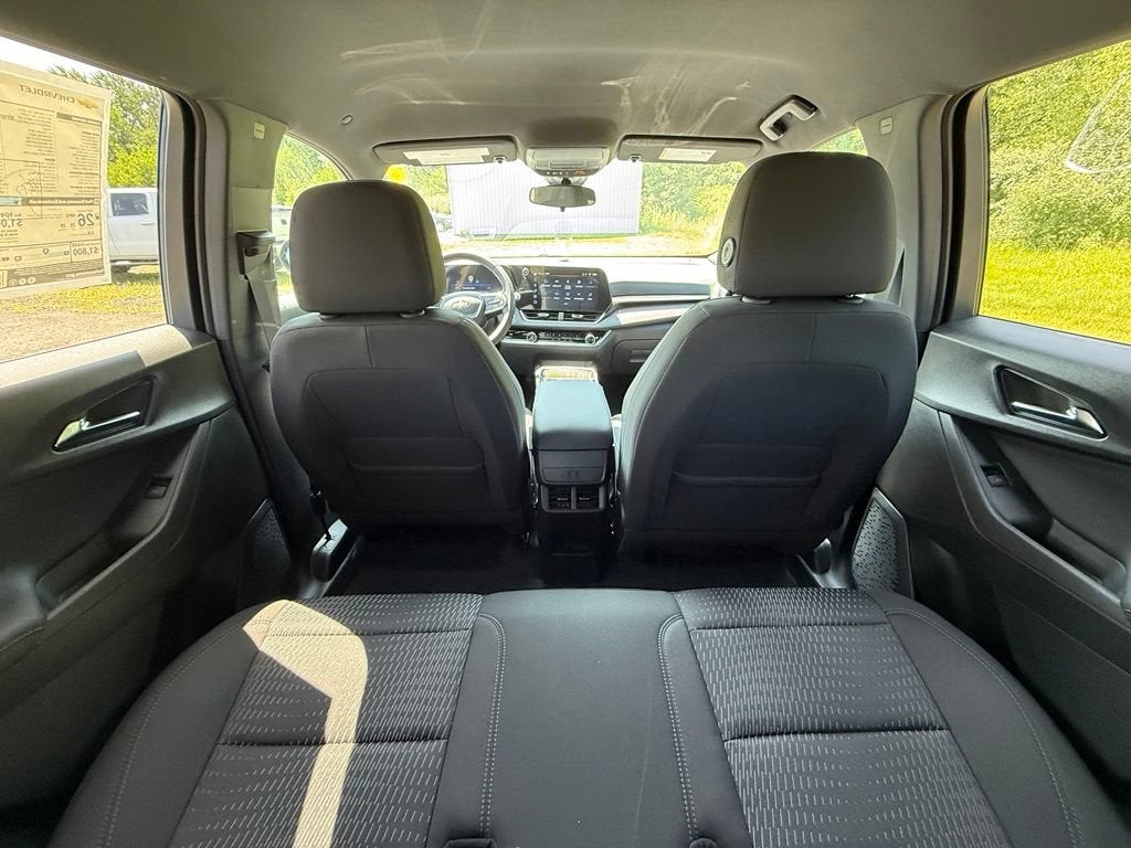 2027 Chevrolet Equinox LT - Photo 29