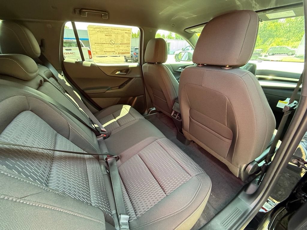 2027 Chevrolet Equinox LT - Photo 34