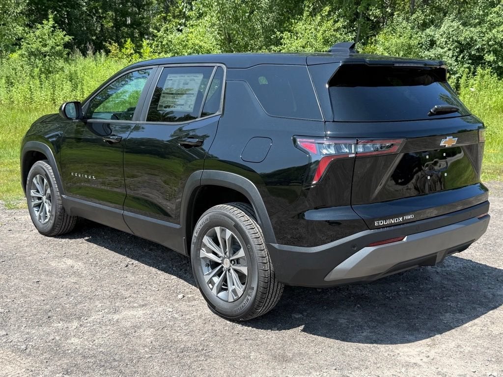 2027 Chevrolet Equinox LT - Photo 7