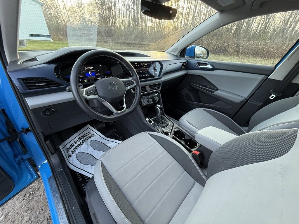 2023 Volkswagen Taos 1.5T SE