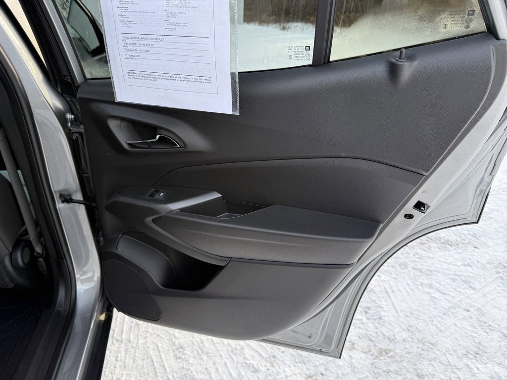 2025 Chevrolet Trax LT